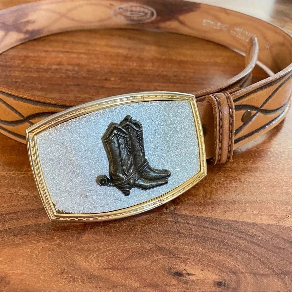 Sand & Sage Leather Cowboy Belt With Large Buckle Size 34 Hand Finished